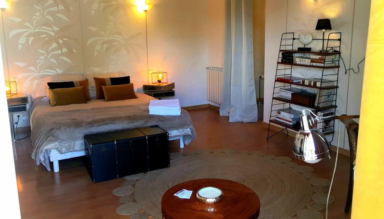 Bed and Breakfast La Revetizon Siecq Экстерьер фото