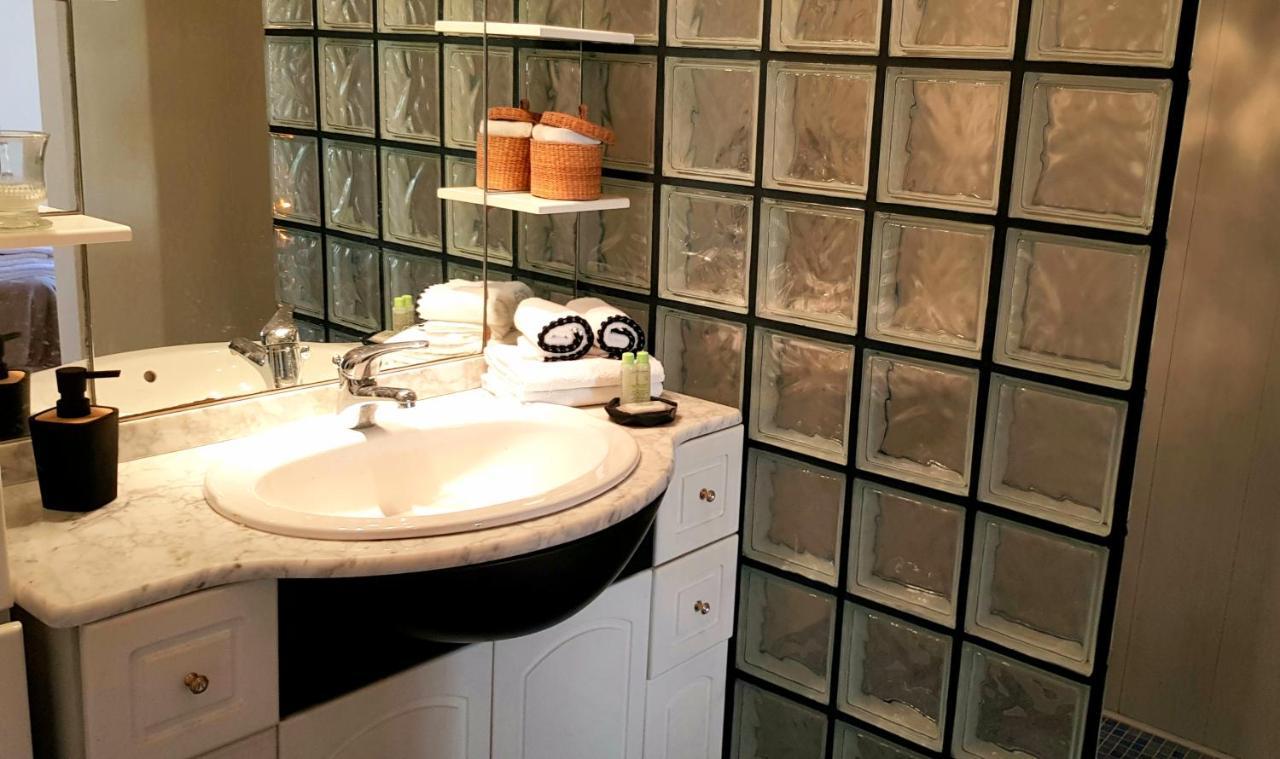 Bed and Breakfast La Revetizon Siecq Экстерьер фото